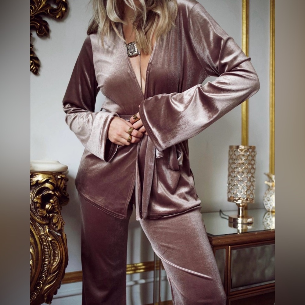 HDYWT Velour Set